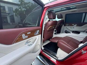 Mercedes GLS First-Class — photo 18