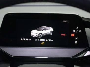 Volkswagen ID.4 Pro — photo 12