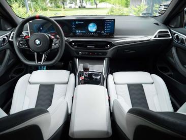 BMW M4 Competition — photo 18