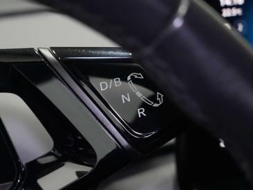 Volkswagen ID.4 Pro — photo 13