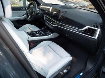 BMW X5 M Sport 40d — photo 29