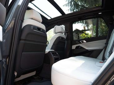 BMW X5 M Sport 40d — photo 33