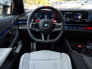 BMW M5 Individual — photo 17