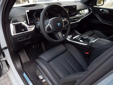 BMW X7 M Sport 40d — photo 15