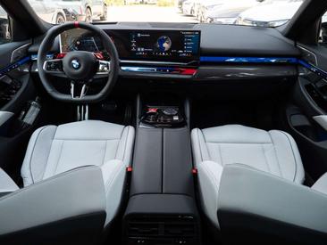 BMW M5 Individual — photo 18