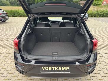 Volkswagen T-Roc TSI Black Style — photo 10