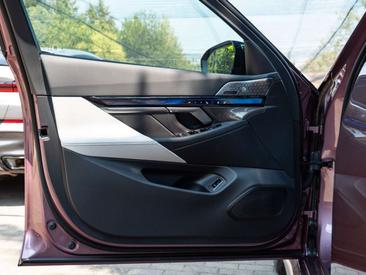 BMW M5 Individual — photo 25