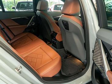 BMW Série 5 M Sport 550e — photo 18