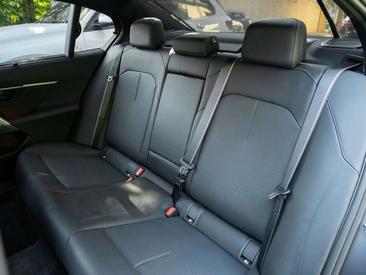 BMW M5 Shadow Line — photo 32