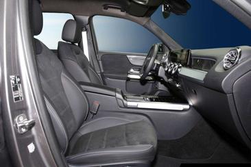 Mercedes GLB 200 AMG Line — photo 5