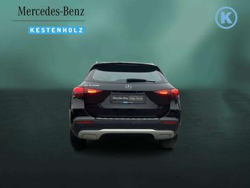 Mercedes GLA 200 — photo 6