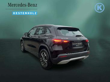 Mercedes GLA 200 — photo 7