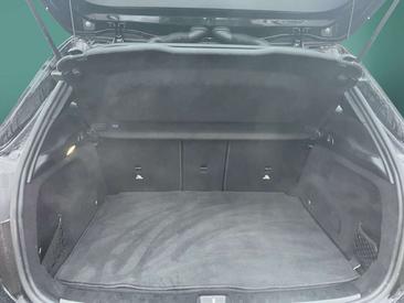 Mercedes GLA 200 — photo 14