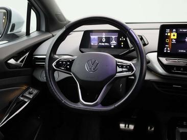 Volkswagen ID.4 Pro — photo 9