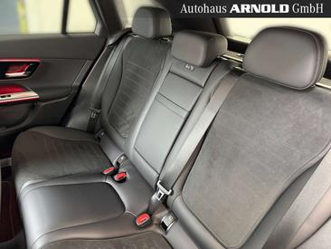 Mercedes GLC 300 AMG Line — photo 12