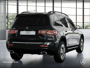 Mercedes GLB 200 Night Edition — photo 3