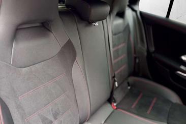 Mercedes CLA 180 — photo 8