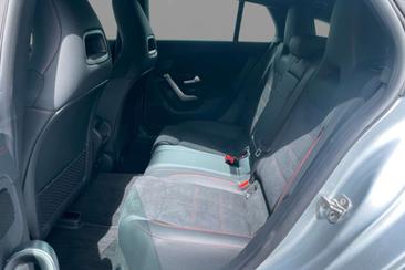 Mercedes CLA Shooting Break 250 AMG Line — photo 8