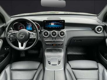 Mercedes GLC 300 — photo 12