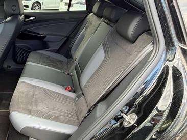 Volkswagen ID.5 Pro Performance — photo 12