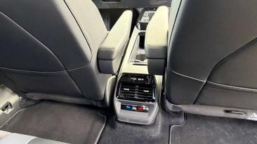 Volkswagen ID.5 Pro Performance — photo 13
