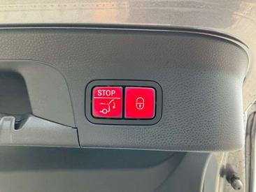 Mercedes GLC 300 — photo 16