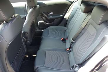 Mercedes CLA 180 — photo 6