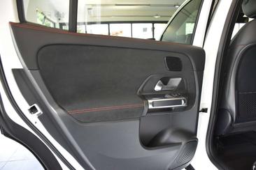 Mercedes GLB 220 AMG LINE — photo 19