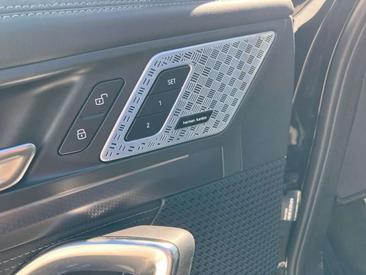 BMW IX1 M Sport — photo 21