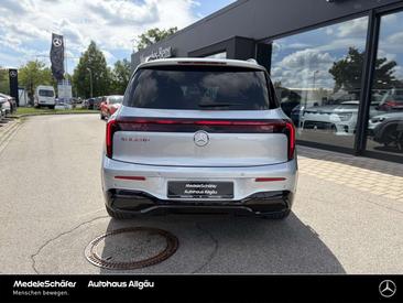 Mercedes GLB 250 AMG Line — photo 10