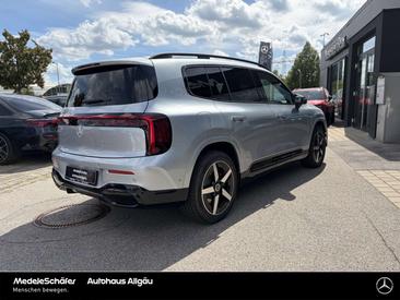 Mercedes GLB 250 AMG Line — photo 11