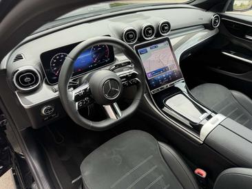 Mercedes Classe C 200 Night Edition — photo 12