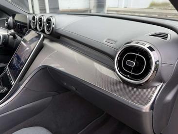 Mercedes Classe C 200 Night Edition — photo 20