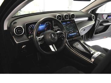 Mercedes GLC 220 Night Edition — photo 12