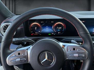Mercedes CLA 250 Night Edition — photo 5