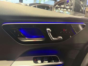 Mercedes GLC 200 — photo 13