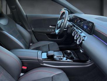 Mercedes CLA 250 Night Edition — photo 14