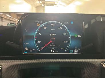 Mercedes CLA 200 — photo 6