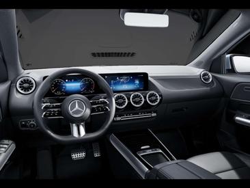 Mercedes GLA 250 — photo 8