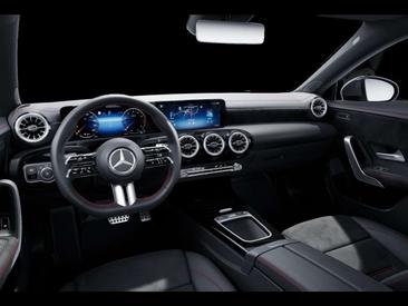 Mercedes CLA 200 Night Edition — photo 8