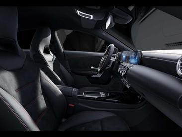 Mercedes CLA 200 Night Edition — photo 9