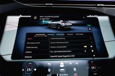 Mercedes EQE 350 AMG Line — photo 24
