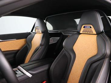 BMW M8 Cabriolet — photo 14