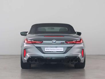 BMW M8 Cabriolet — photo 19