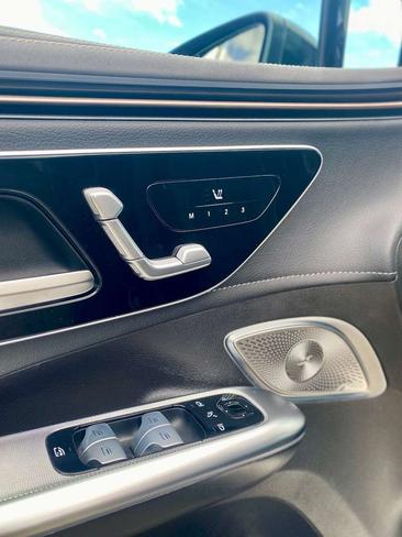 Mercedes EQE 350 Edition 1 — photo 13