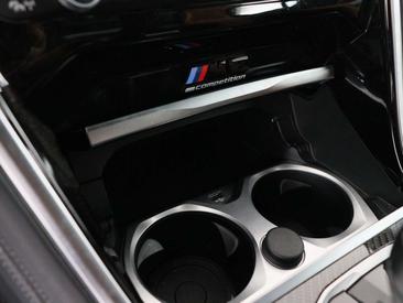 BMW M8 Cabriolet — photo 29