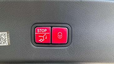 Mercedes GLC 220 — photo 19
