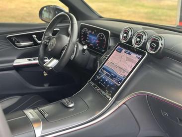 Mercedes GLC 220 — photo 22