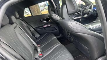 Mercedes GLC 220 — photo 23