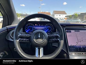 Mercedes EQE 350 Night Edition — photo 9